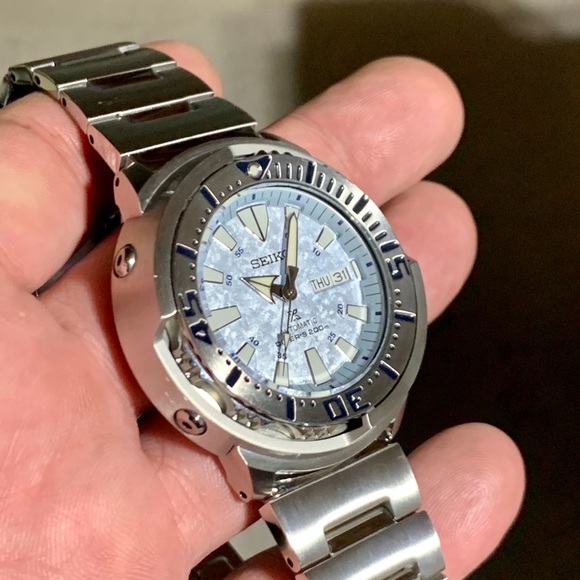 Seiko Prospex Ice Blue Limited Edition Baby Tuna - Picture 9 of 14